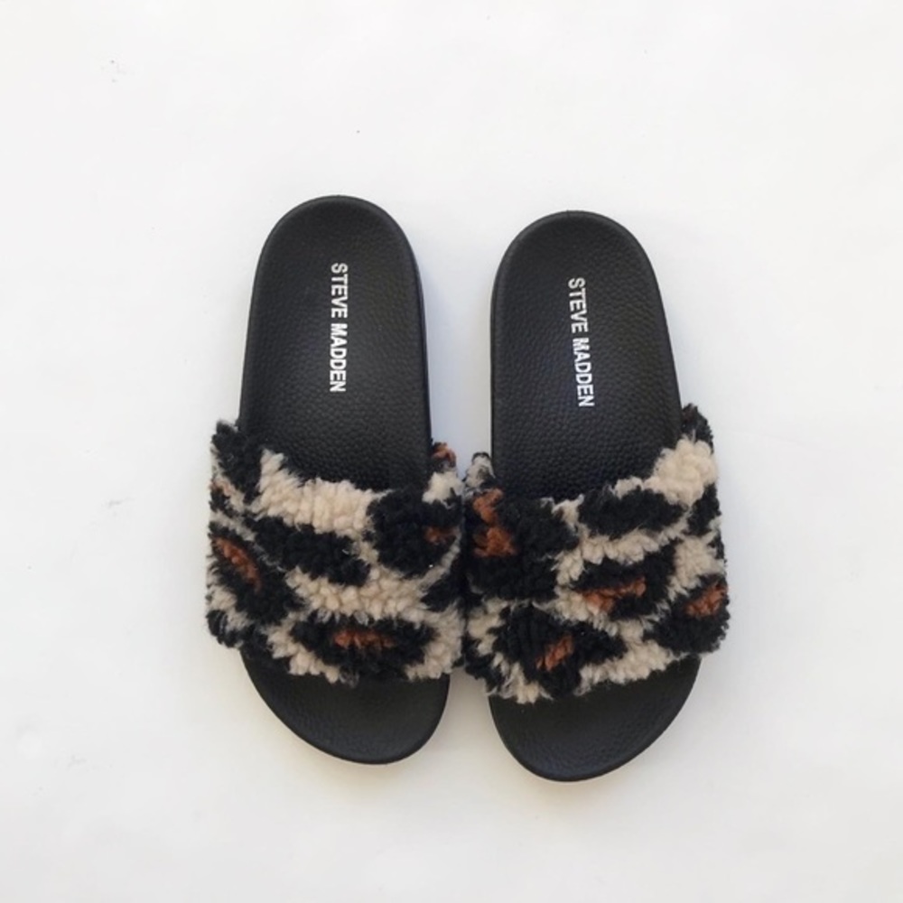 Steve Madden faux shearling-trim leopard slippers EUC size 2 youth